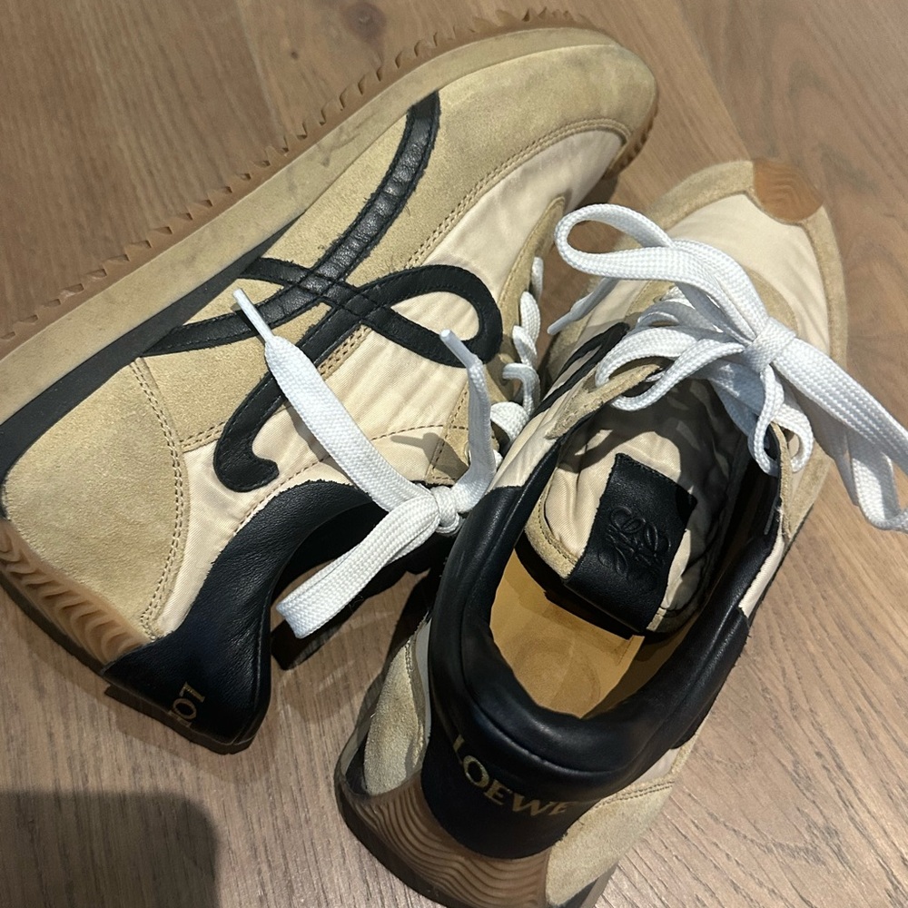 Loewe Flow Runner in nylon and suede
